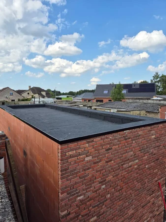 Waterdicht plat dak op rijwoning